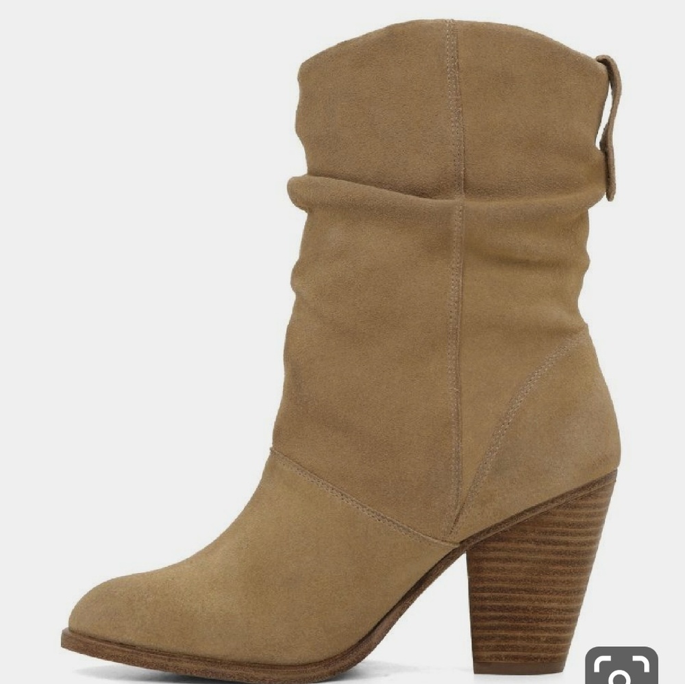 Heeled booties